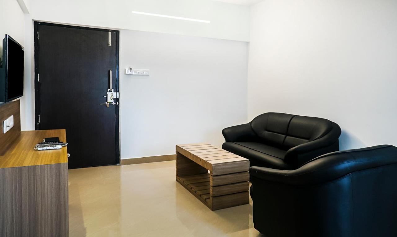 Treebo Luxe Suite, Shivaji Nagar Pune Exterior foto